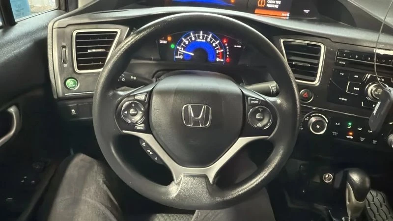 2014 Honda Civic 9th Gen - Image 10 of 12