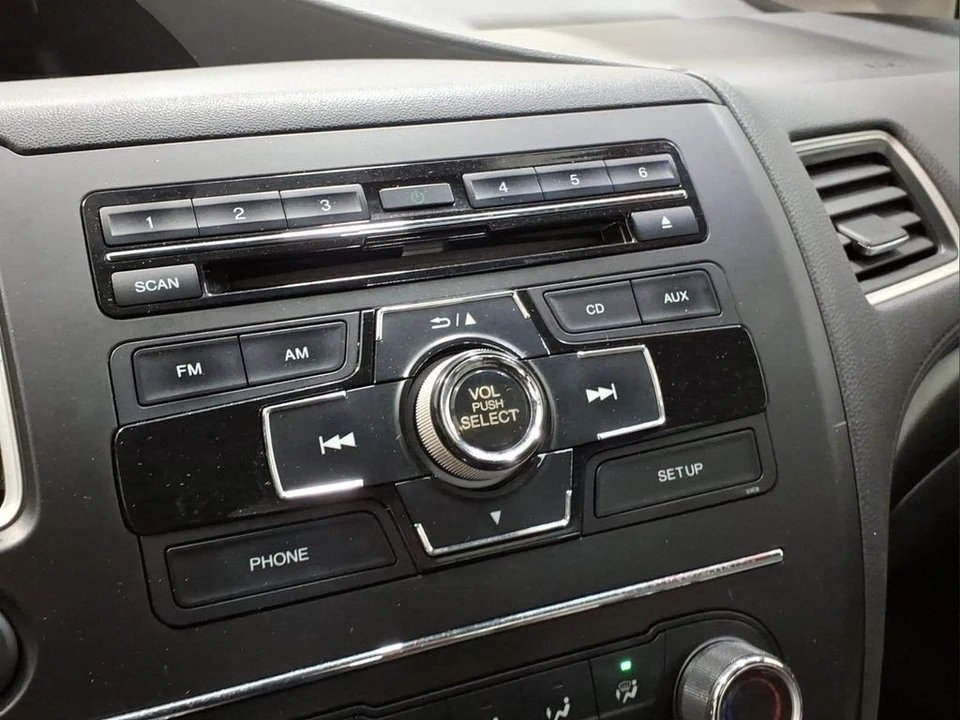 2014 Honda Civic 9th Gen - Image 8 of 24