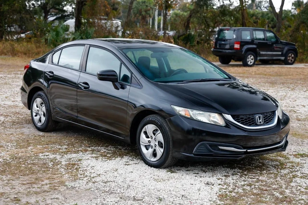 2014 Honda Civic 9th Gen - Image 15 of 21