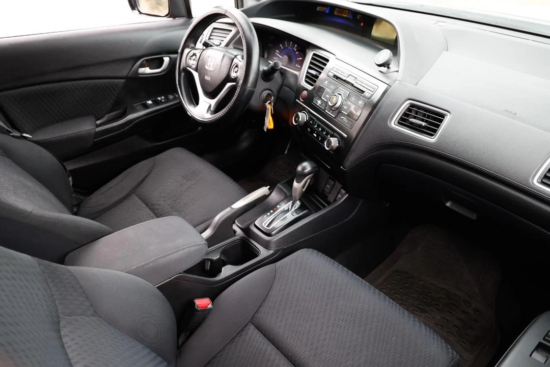 2014 Honda Civic 9th Gen - Image 18 of 21