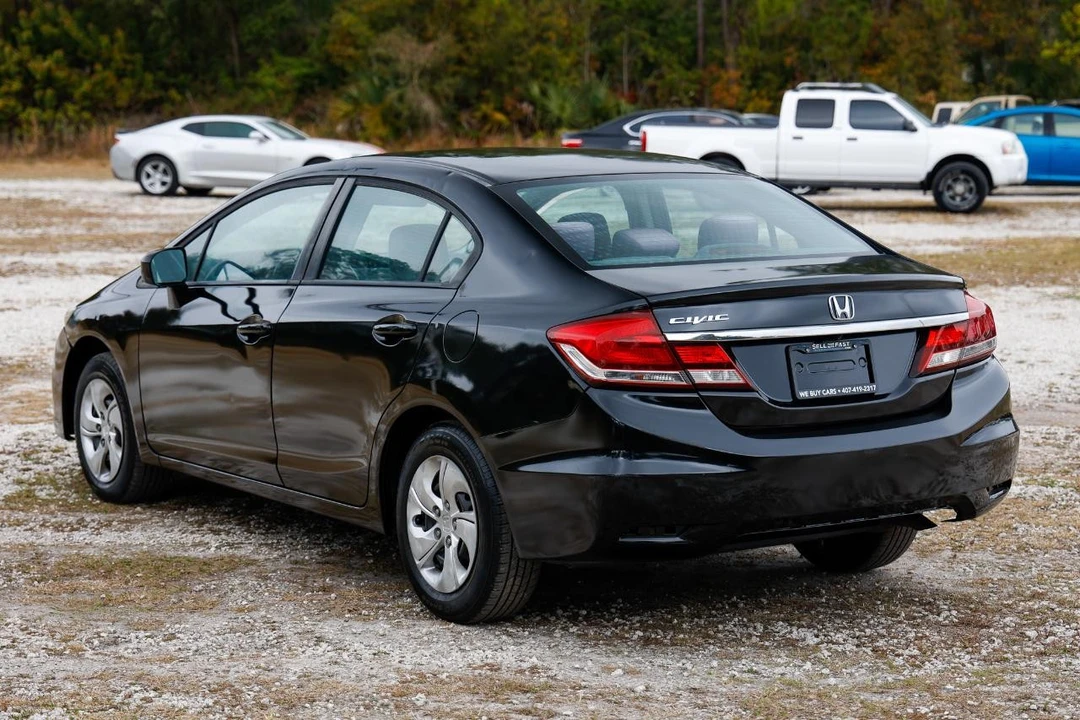 2014 Honda Civic 9th Gen - Image 5 of 21