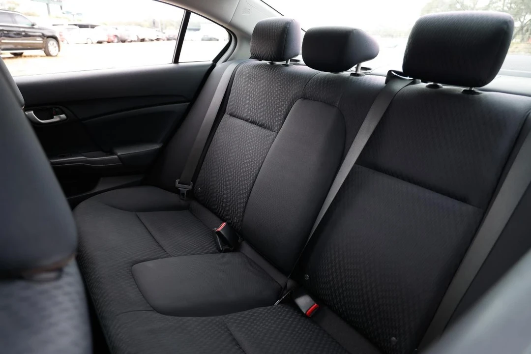 2014 Honda Civic 9th Gen - Image 8 of 12