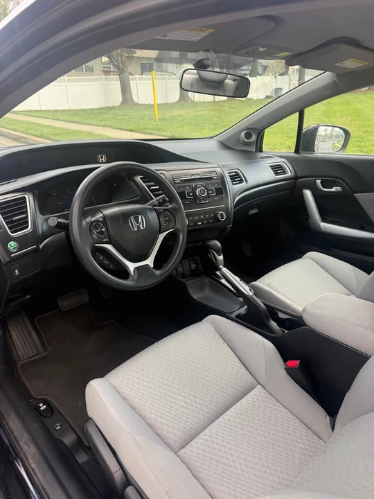2014 Honda Civic 9th Gen - Image 12 of 18
