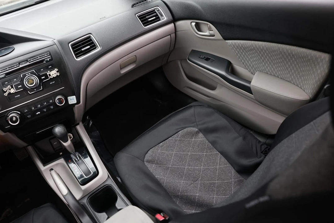 2014 Honda Civic 9th Gen - Image 22 of 31