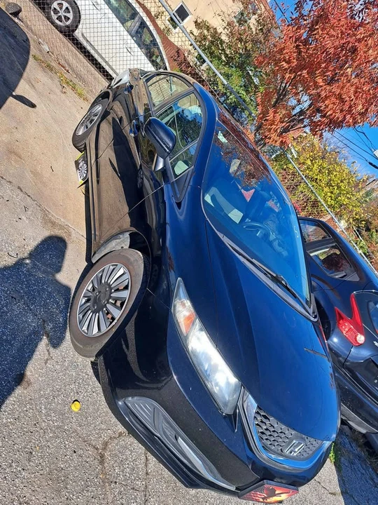 2014 Honda Civic 9th Gen - Image 2 of 12
