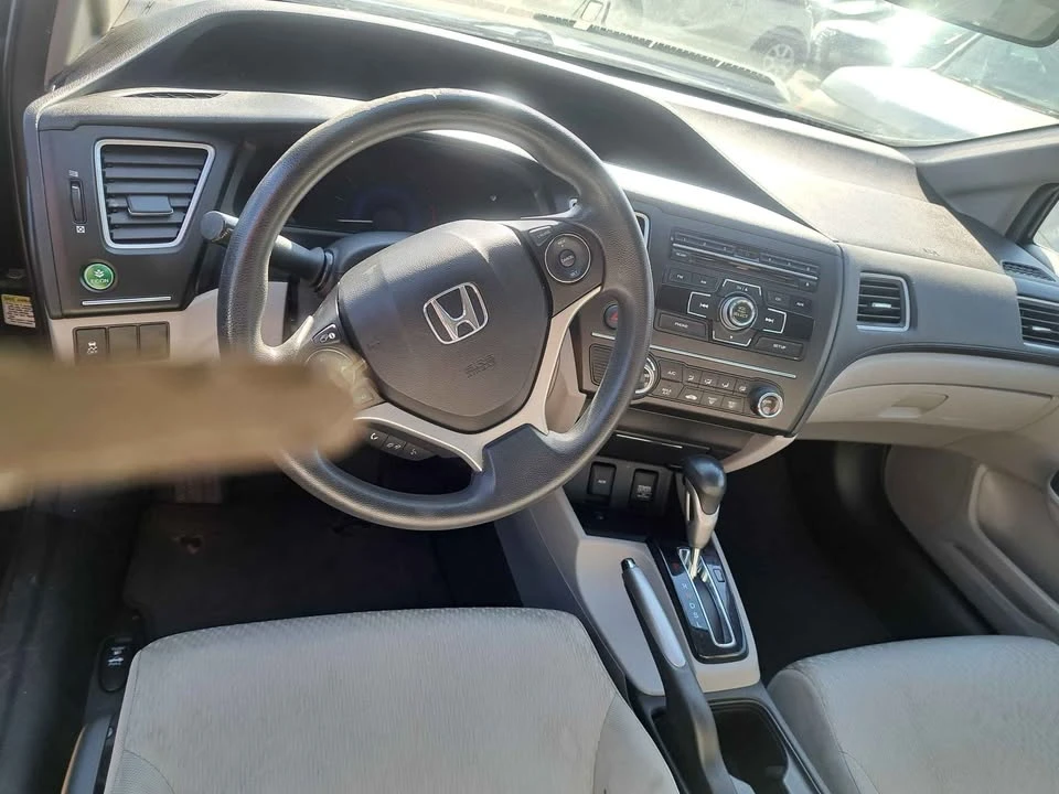2014 Honda Civic 9th Gen - Image 10 of 12