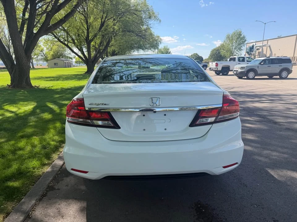 2014 Honda Civic 9th Gen - Image 7 of 15