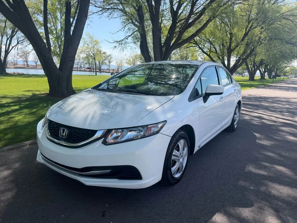 2014 Honda Civic 9th Gen - Image 2 of 15