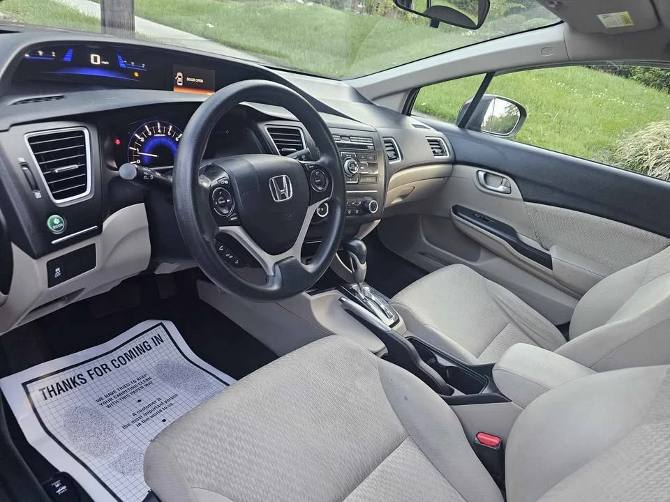2014 Honda Civic 9th Gen - Image 9 of 14