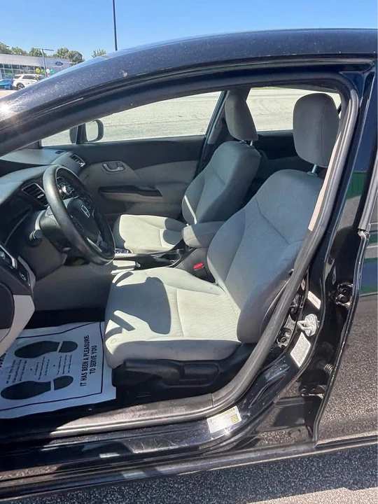 2014 Honda Civic 9th Gen - Image 2 of 5