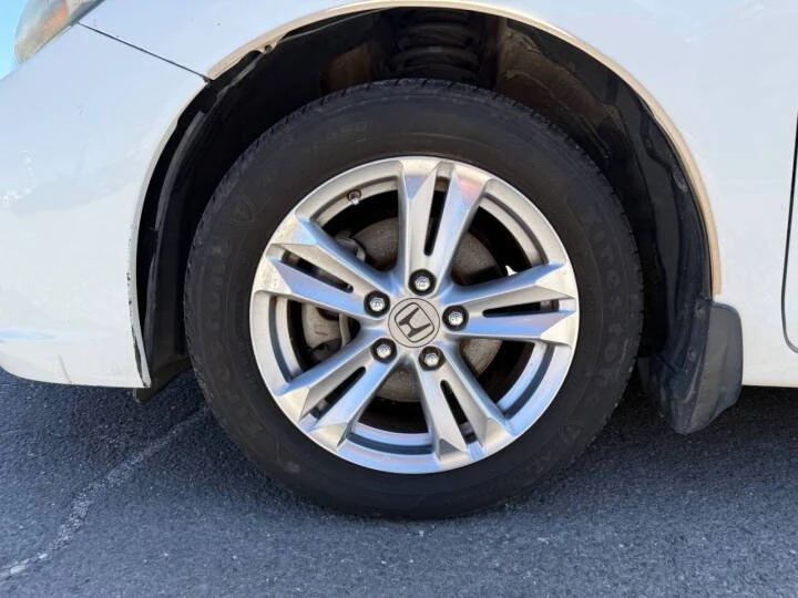 2014 Honda Civic 9th Gen - Image 13 of 20