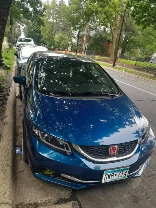 2014 Honda Civic 9th Gen - Image 2 of 5
