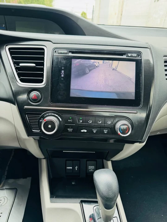2014 Honda Civic 9th Gen - Image 15 of 20