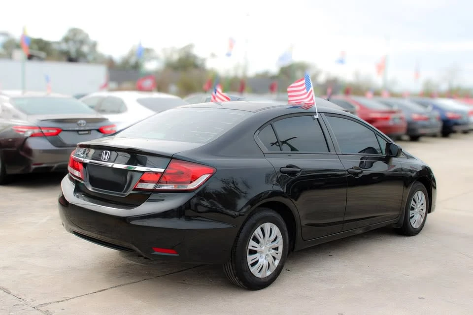 2014 Honda Civic 9th Gen - Image 5 of 10