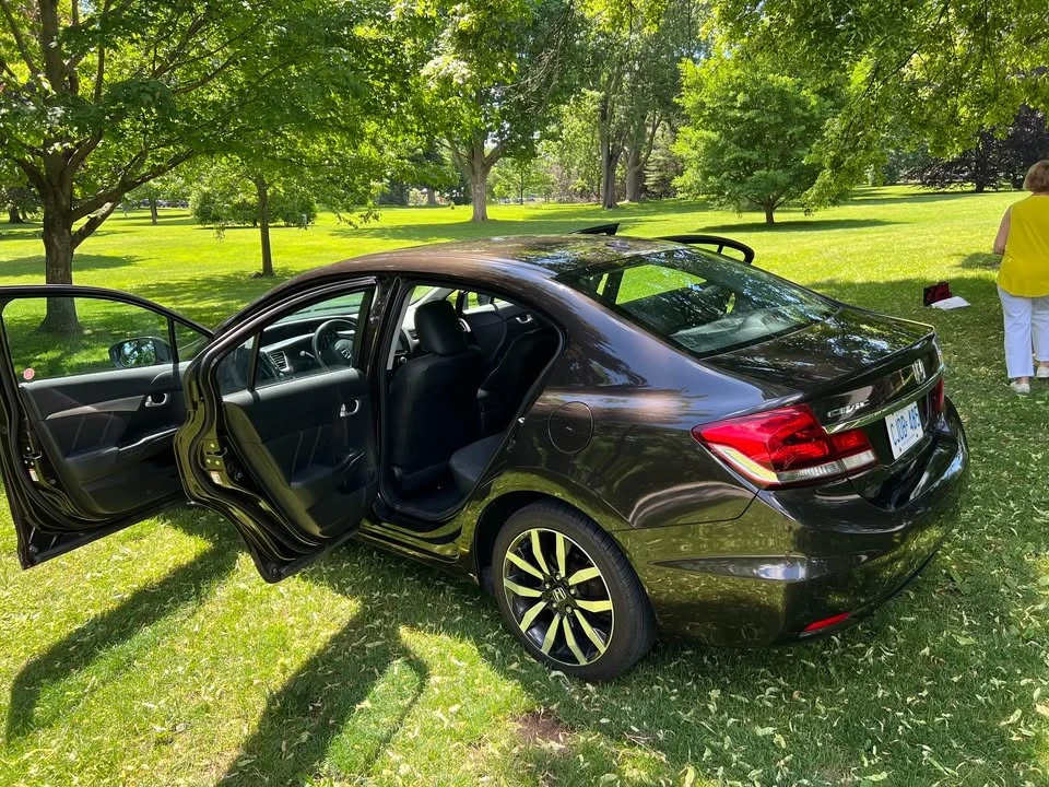 2014 Honda Civic 9th Gen - Image 3 of 12