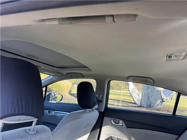 2014 Honda Civic 9th Gen - Image 9 of 21
