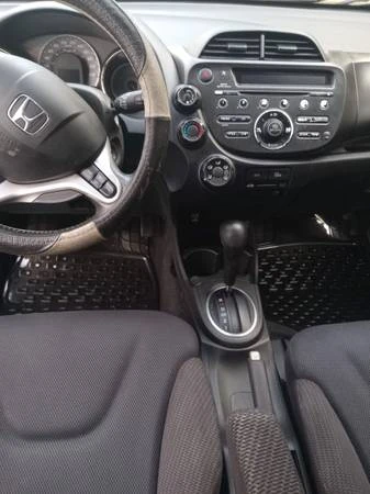 2014 Honda Fit - Image 18 of 21