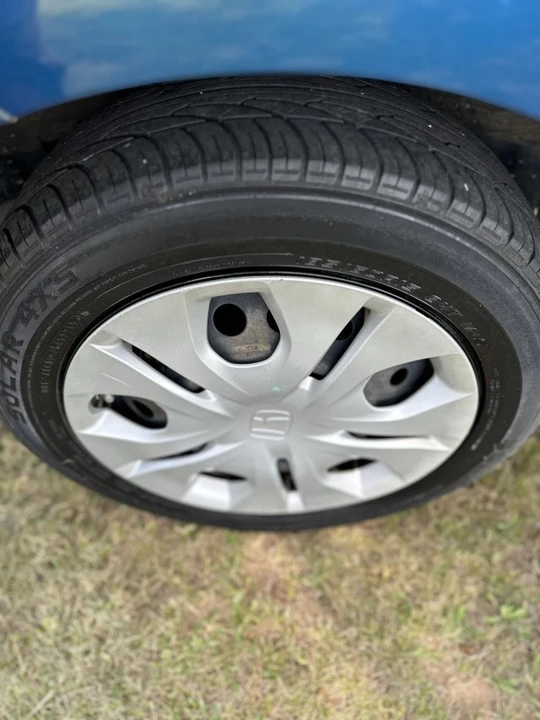 2014 Honda Insight 2nd Gen - Image 16 of 18