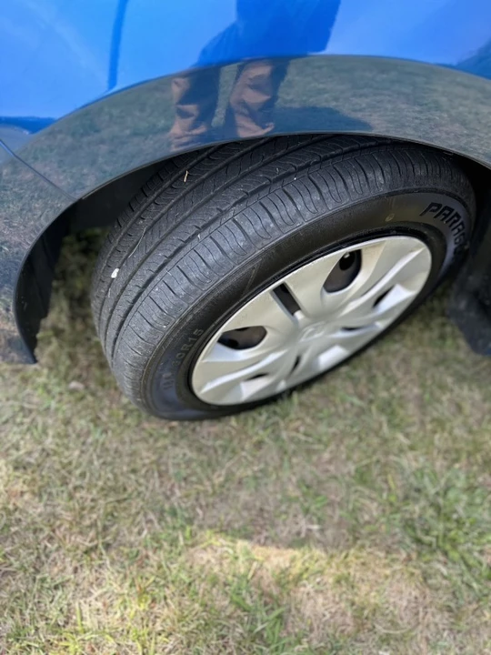 2014 Honda Insight 2nd Gen - Image 14 of 18