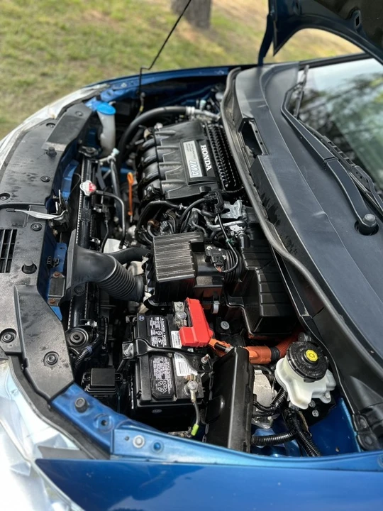 2014 Honda Insight 2nd Gen - Image 13 of 18