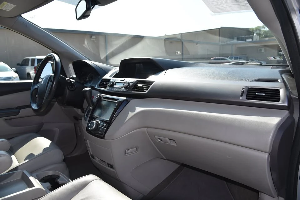 2014 Honda Odyssey - Image 15 of 16