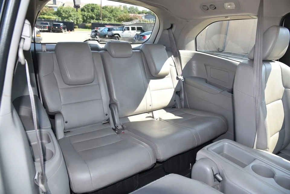 2014 Honda Odyssey - Image 9 of 16