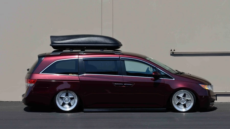 2014 Honda Odyssey - Image 2 of 12