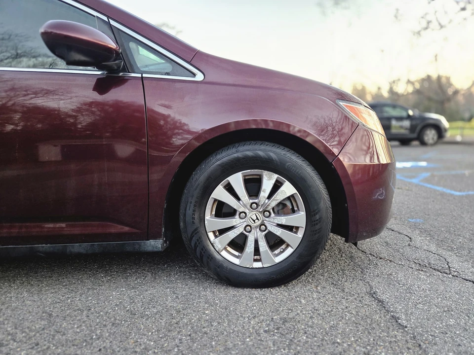 2014 Honda Odyssey - Image 15 of 21
