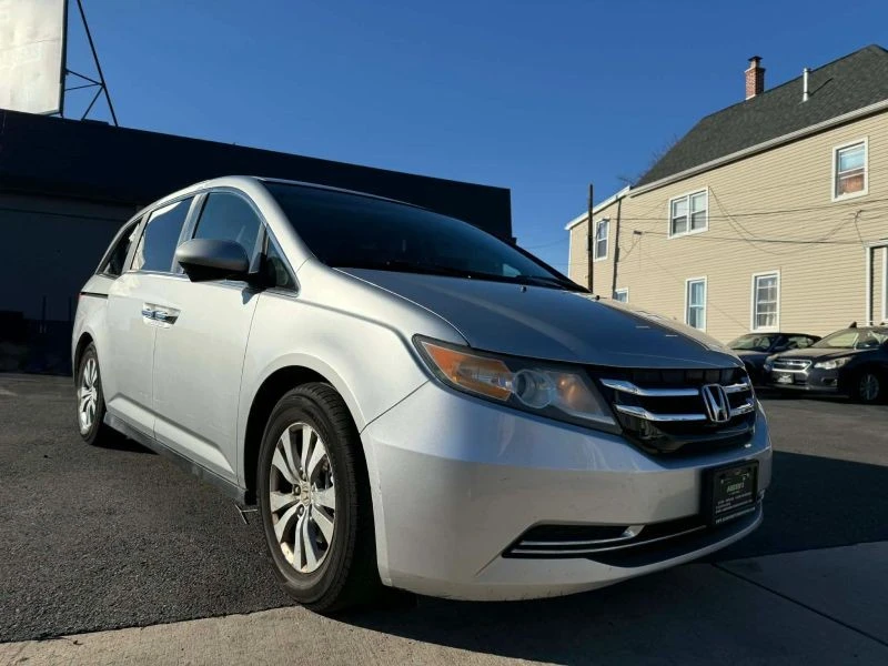2014 Honda Odyssey - Image 2 of 12