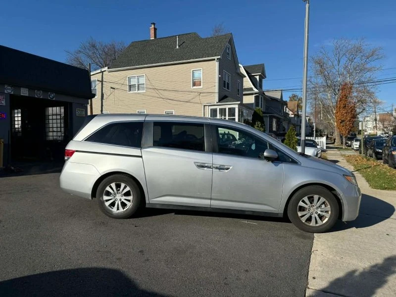 2014 Honda Odyssey - Image 9 of 12
