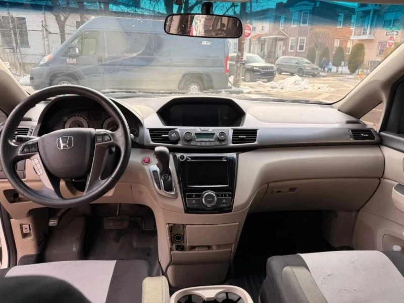 2014 Honda Odyssey - Image 10 of 12