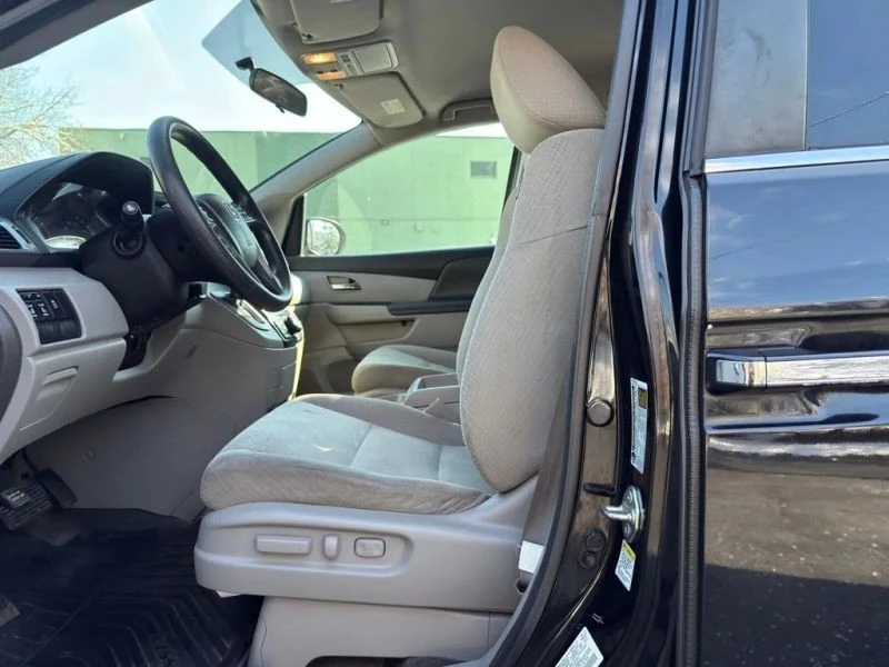 2014 Honda Odyssey - Image 10 of 12