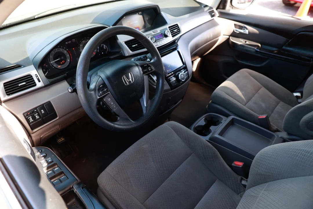 2014 Honda Odyssey - Image 4 of 12