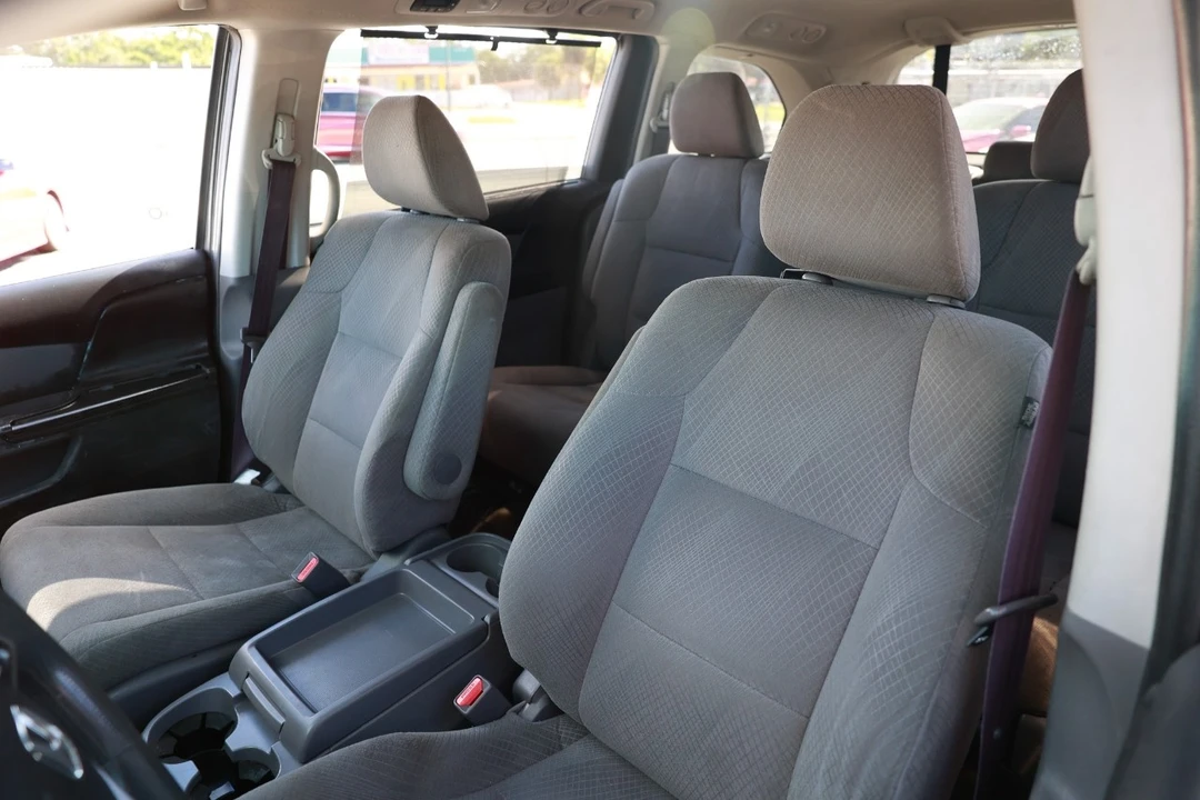 2014 Honda Odyssey - Image 6 of 12