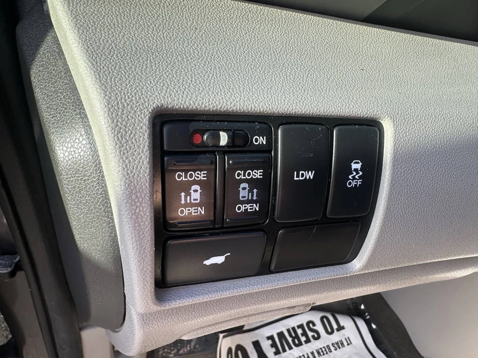 2014 Honda Odyssey - Image 18 of 21