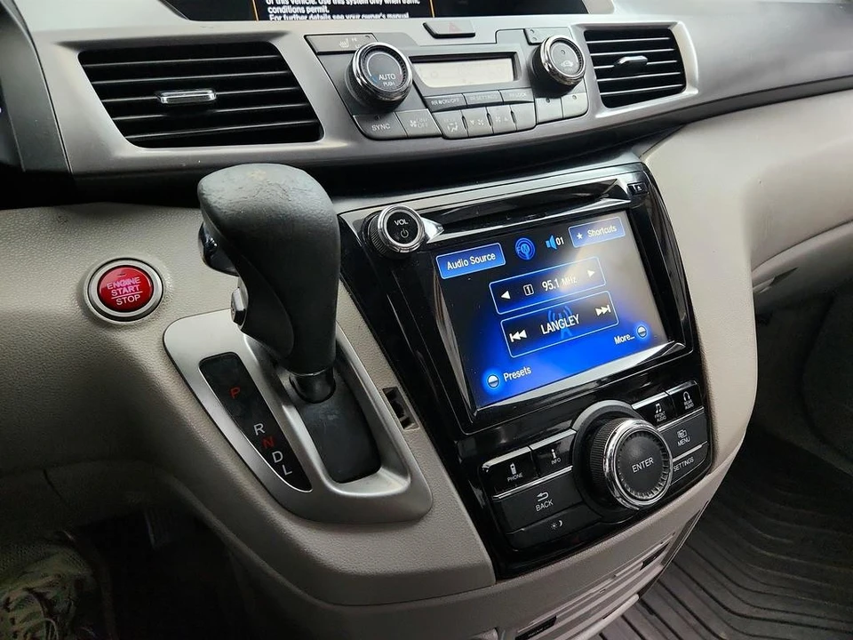 2014 Honda Odyssey - Image 17 of 21