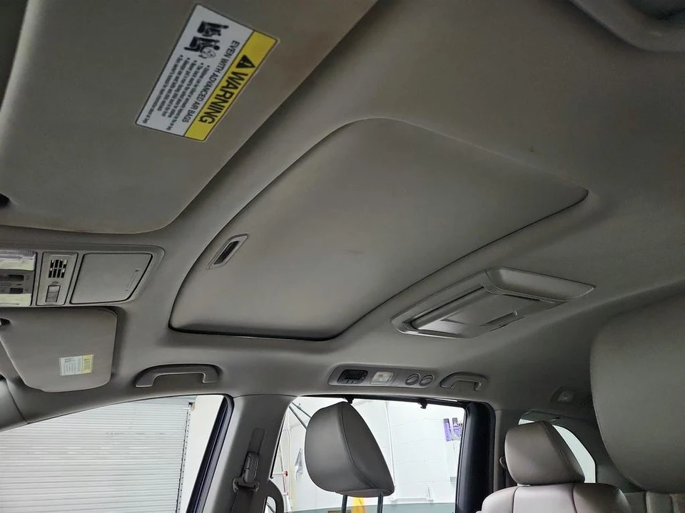 2014 Honda Odyssey - Image 15 of 21