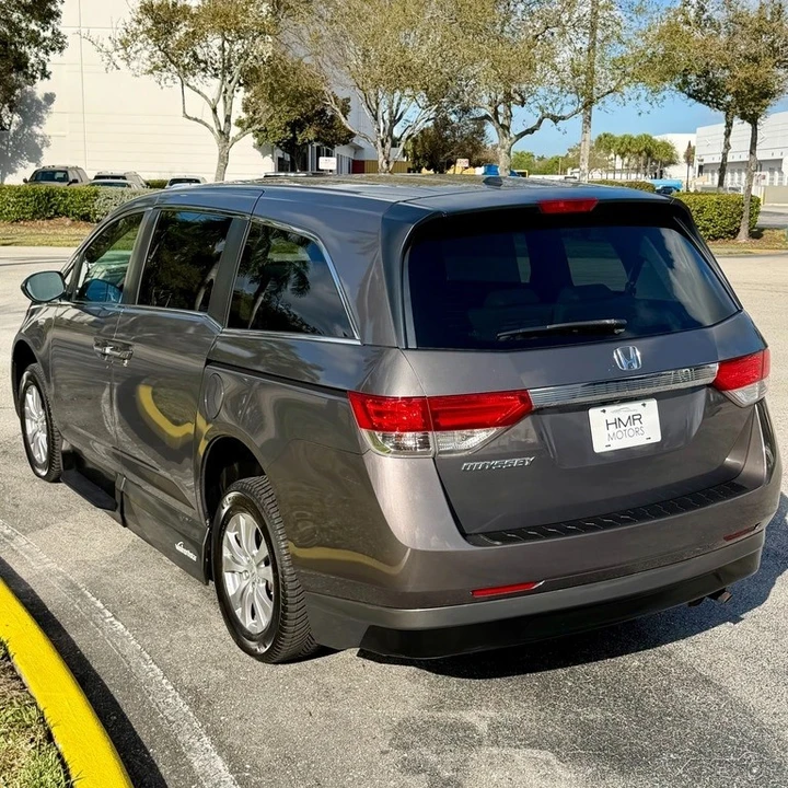 2014 Honda Odyssey - Image 14 of 21