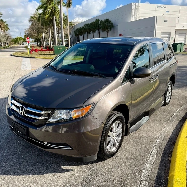 2014 Honda Odyssey - Image 17 of 21