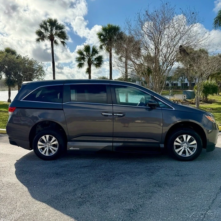 2014 Honda Odyssey - Image 9 of 21