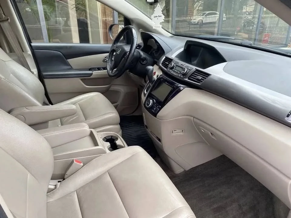 2014 Honda Odyssey - Image 10 of 11