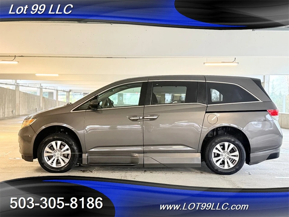 2014 Honda Odyssey - Image 2 of 4