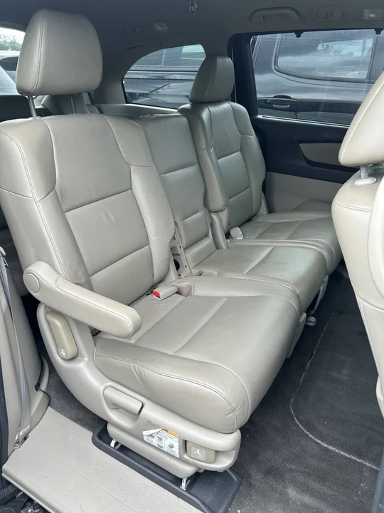 2014 Honda Odyssey - Image 15 of 16