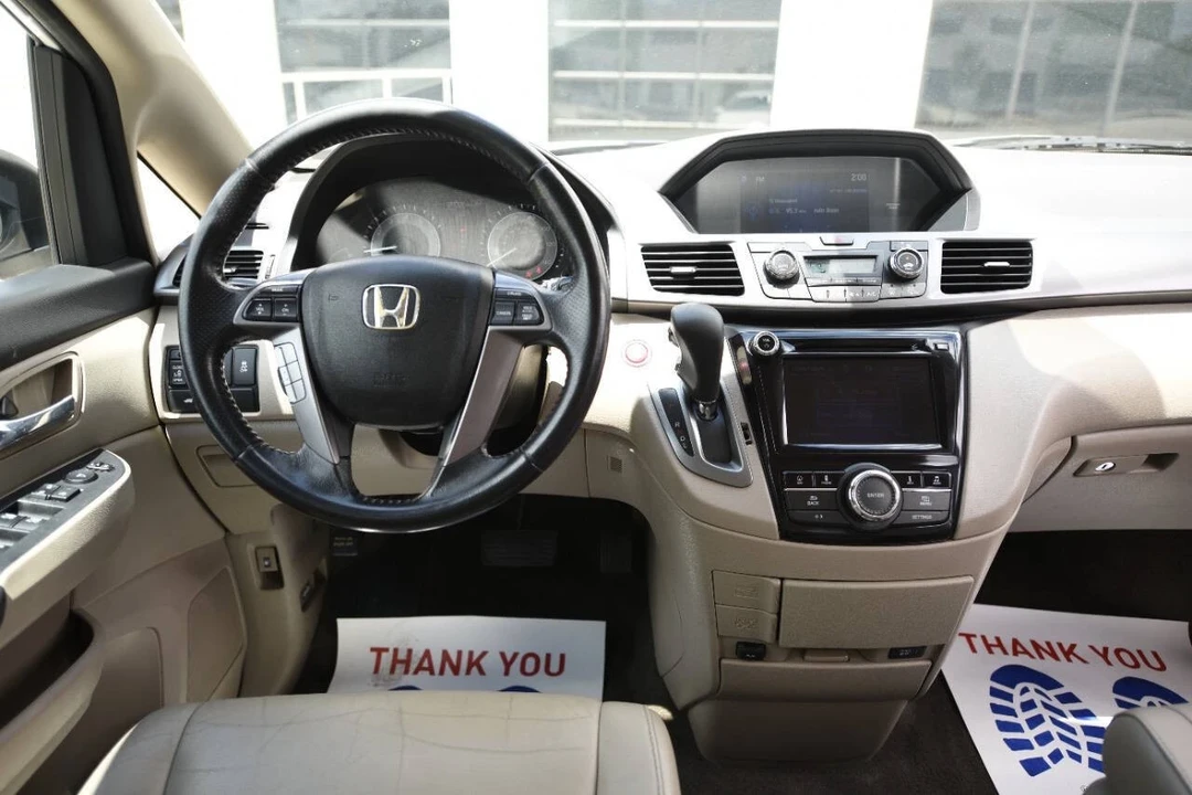2014 Honda Odyssey - Image 13 of 16