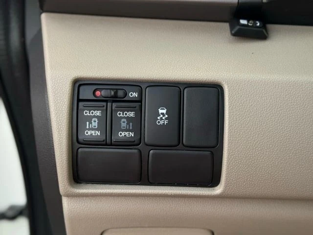 2014 Honda Odyssey - Image 18 of 21