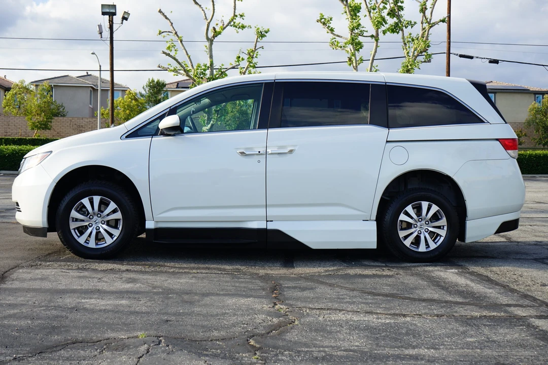 2014 Honda Odyssey - Image 4 of 31