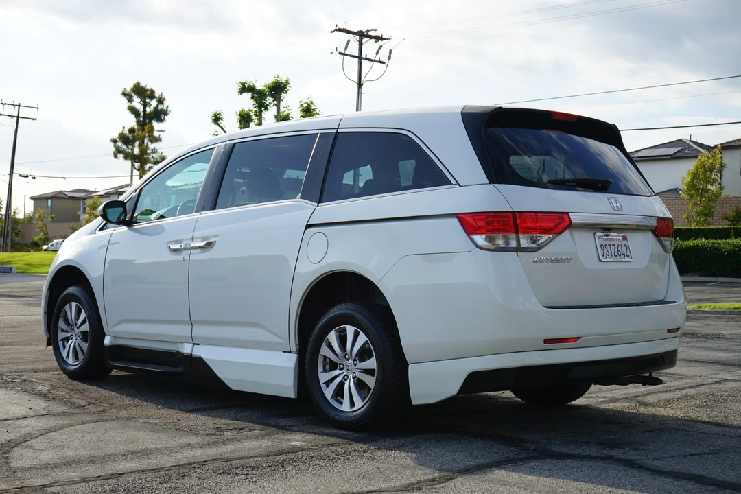 2014 Honda Odyssey - Image 5 of 31