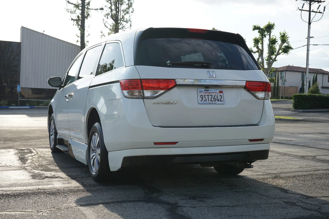 2014 Honda Odyssey - Image 6 of 31