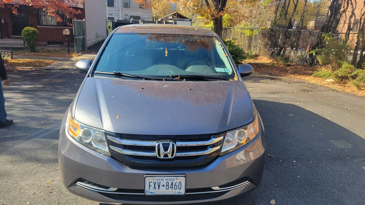 2014 Honda Odyssey - Image 2 of 21
