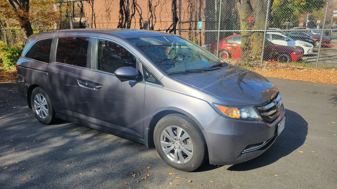 2014 Honda Odyssey - Image 8 of 21